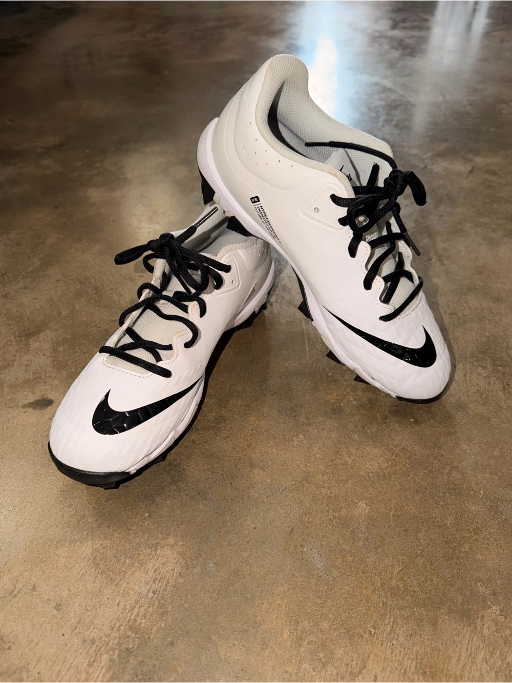 Nike Fastflex White Black Women’s Softball Cleats Size 9 Nike Diamond CZ5918-103